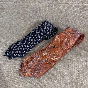 Tasso Elba SPA Silk Ties Lot of 2 Navy Circle & Brown Paisley Designer Neckties